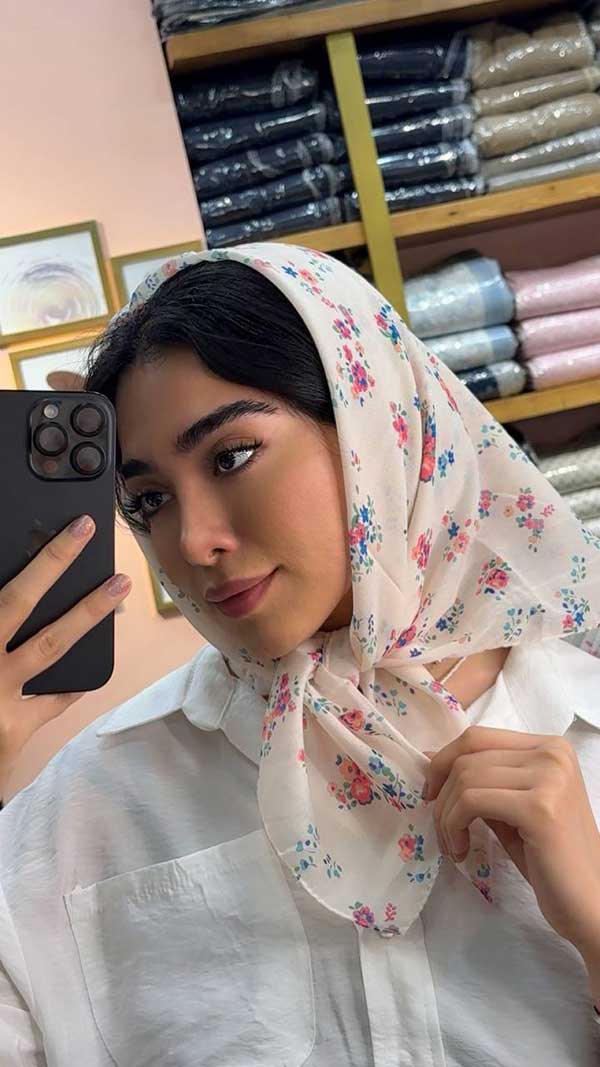 مینی اسکارف گل بسته8رنگی کدmt35 (عمده)
