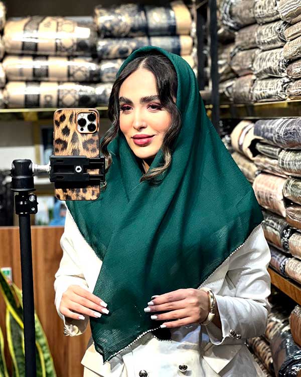 روسری درختی دورنگین بسته8رنگی کد rm18 (عمده)
