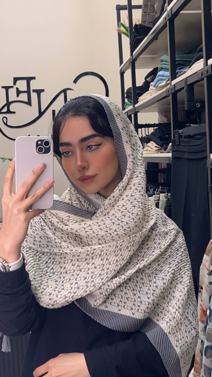 شال پلیسه طرحدار بسته8رنگی کد sp48 (عمده)
