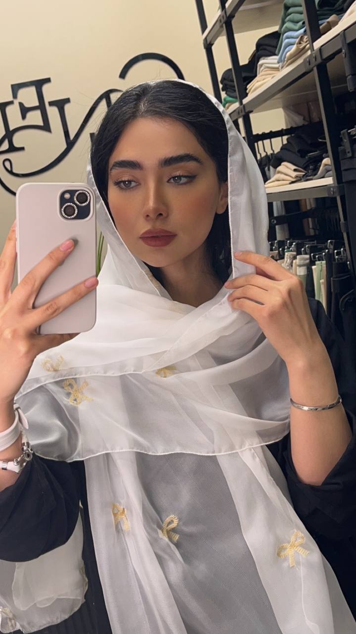 شال حریر گلدوزی پاپیون سری انتخابی کد sm60 (عمده)
