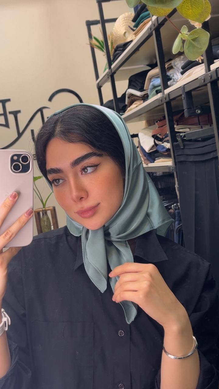 مینی اسکارف ساتن بسته10رنگی کد m5 (عمده)
