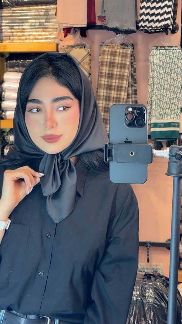 مینی اسکارف ساتن بسته8رنگی کد m5 (عمده)
