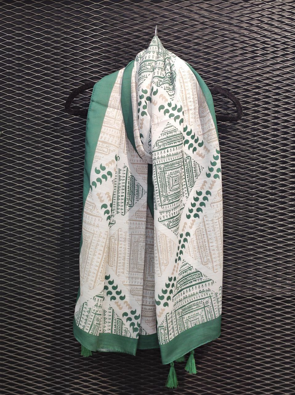 شال طرحبندی بسته10طرحی کد sh1 (عمده)
