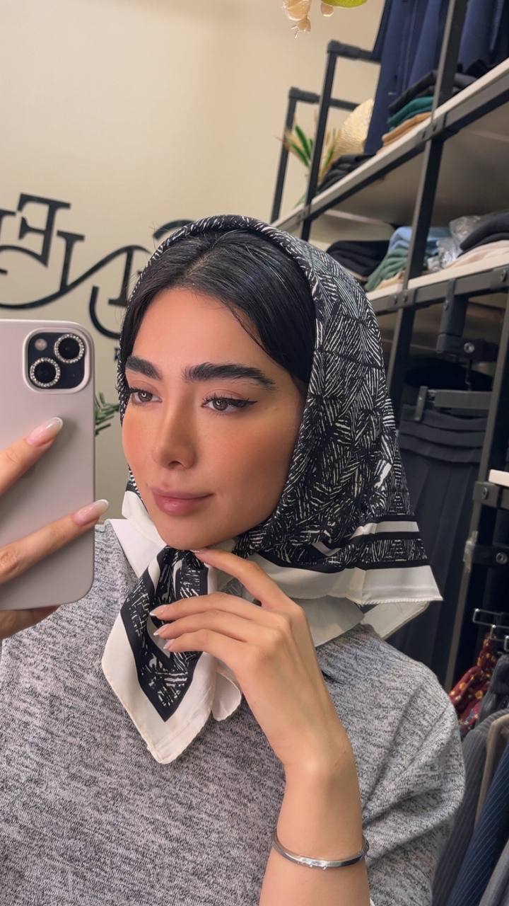 مینی اسکارف ابریشم توییل بسته8رنگی کد mt37 (عمده)
