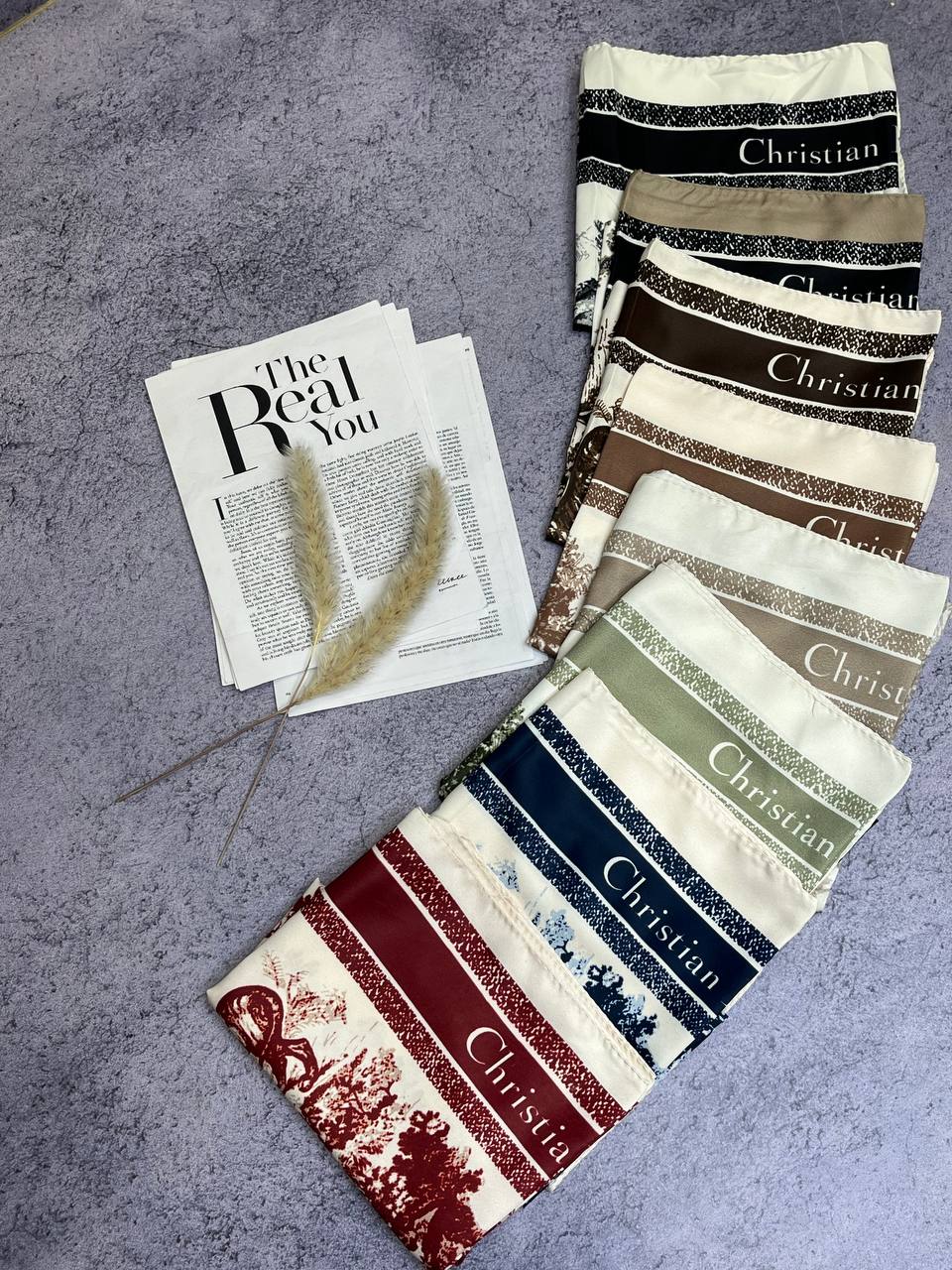 مینی اسکارف ابریشم توییل دیورجنگلی بسته8رنگی کد mt38 (عمده)
