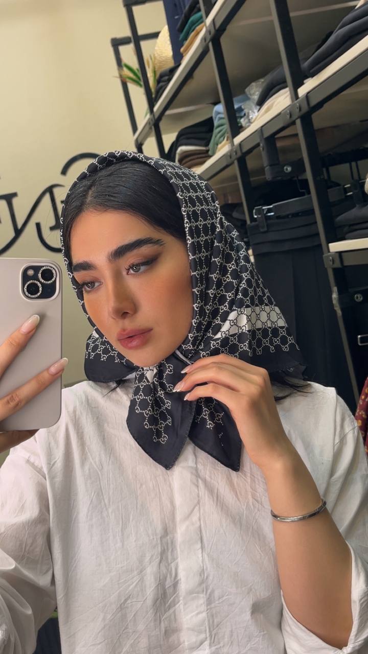 مینی اسکارف ابریشم توییل پک سفیدمشکی بسته6طرحی کد mt40 (عمده)
