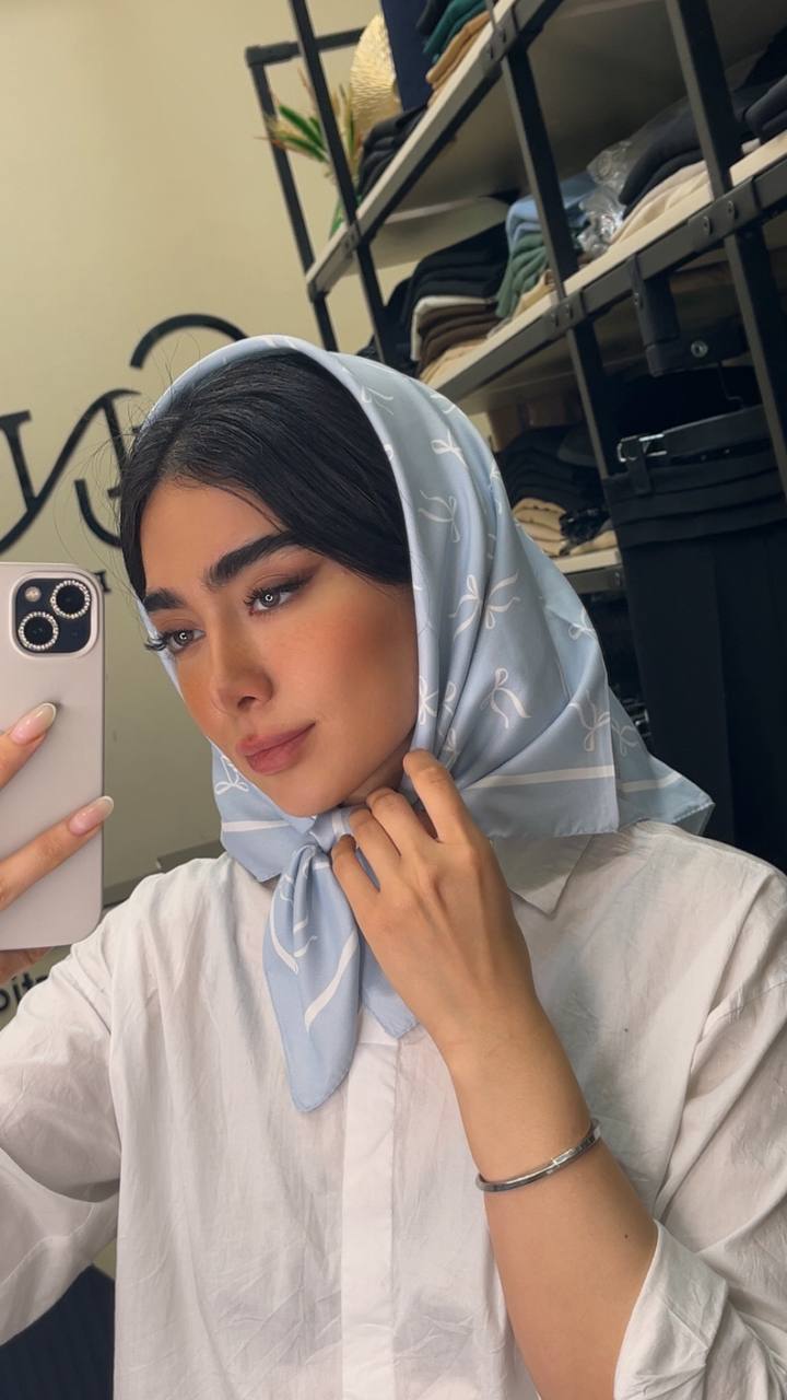 مینی اسکارف ابریشم توییل پک ابی روشن بسته6طرحی کد mt42 (عمده)
