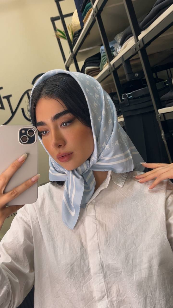 مینی اسکارف ابریشم توییل پک ابی روشن بسته6طرحی کد mt42 (عمده)
