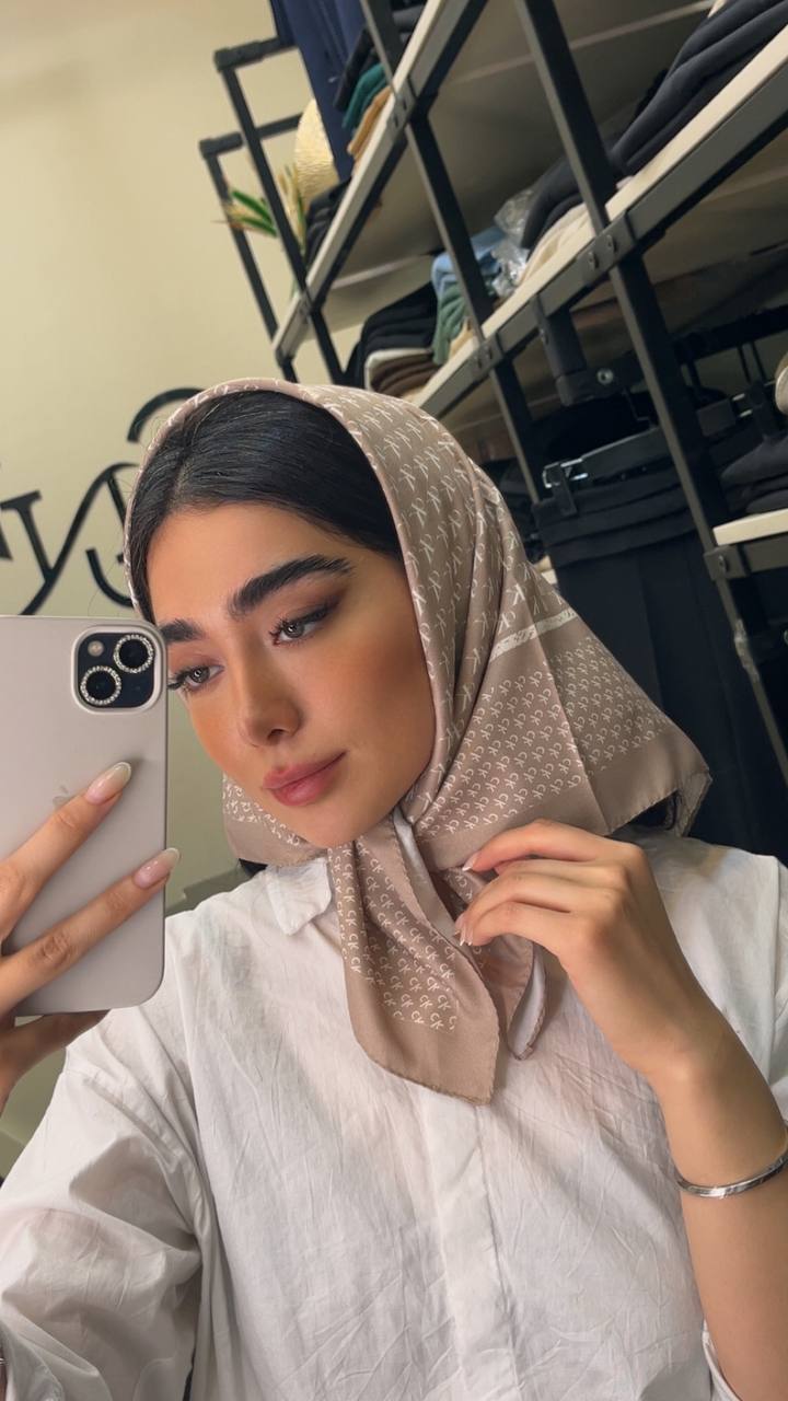 مینی اسکارف ابریشم توییل پک کرم بسته6طرحی کد mt44 (عمده)
