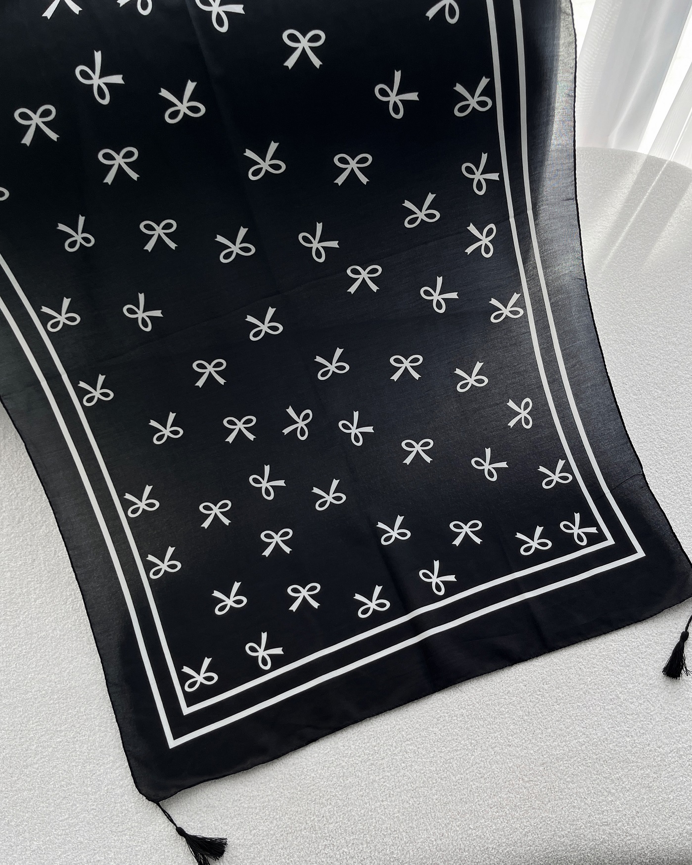 شال چاپی طرح پاپیون بسته10رنگی کد sh64 (عمده)
