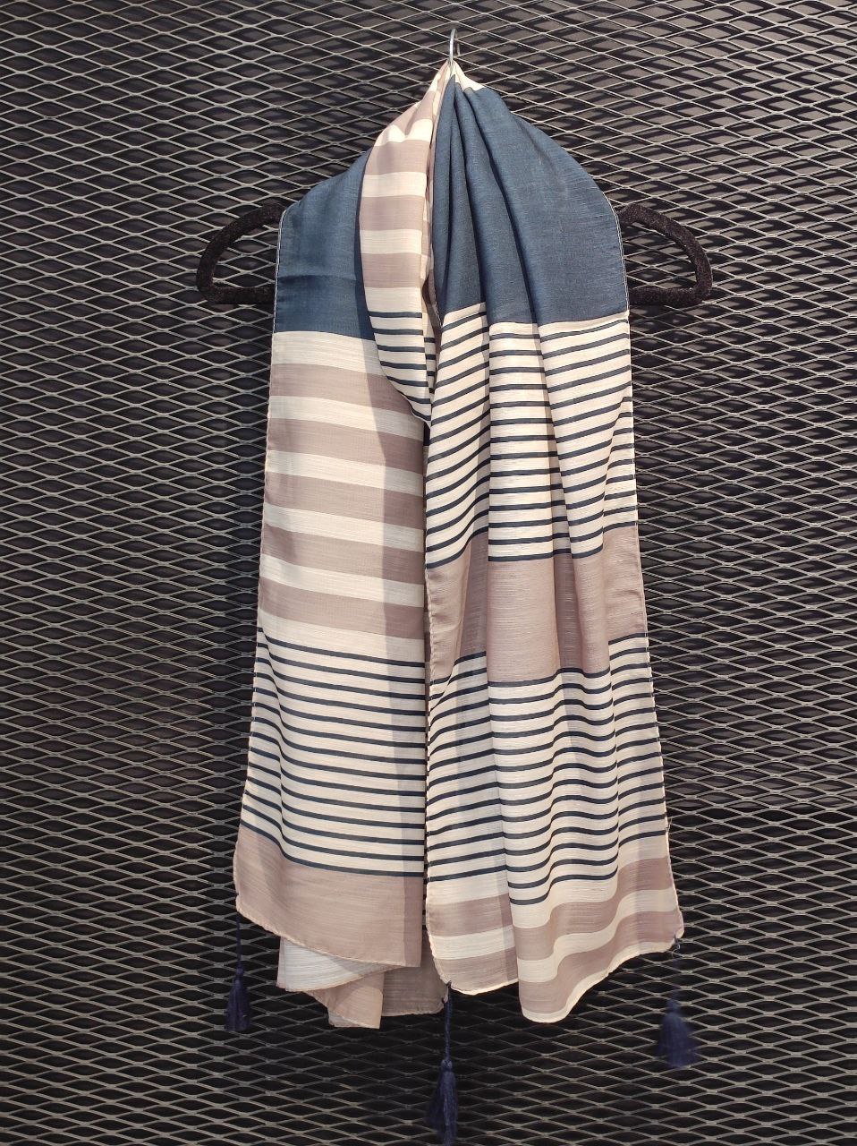 شال طرحبندی بسته10طرحی کد sh3 (عمده)
