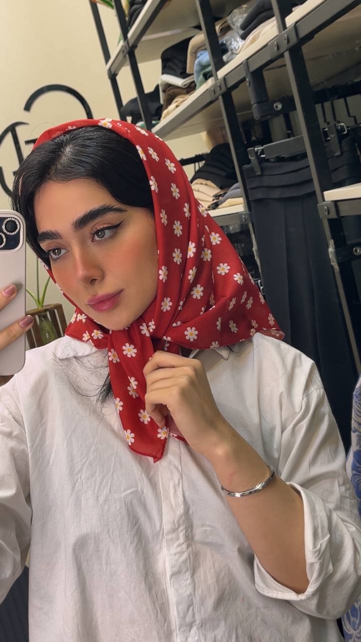 مینی اسکارف طرح بابونه بسته13رنگی کد mt46 (عمده)
