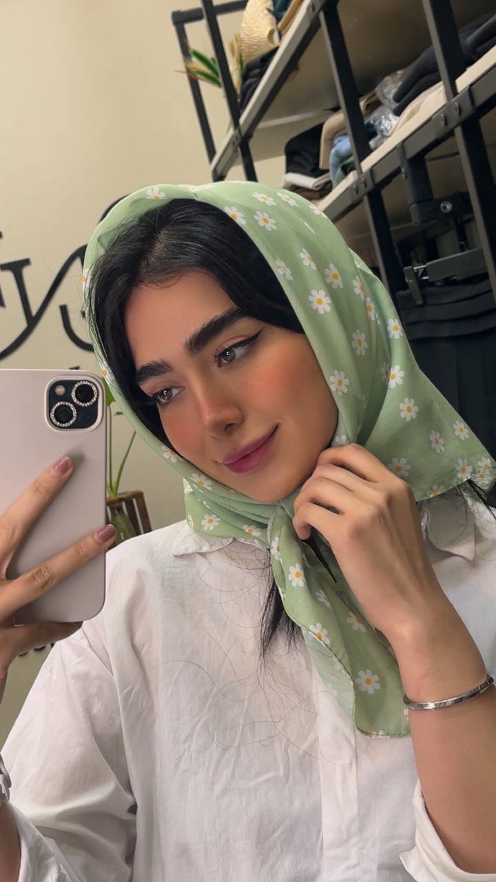 مینی اسکارف طرح بابونه بسته13رنگی کد mt46 (عمده)
