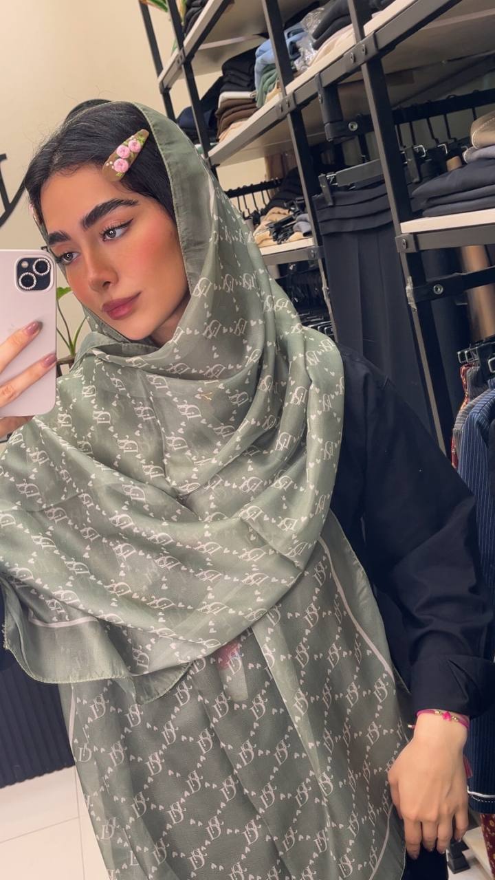 شال حریرچاپی پک سبز پاستیلی بسته10طرحی کد sh69 (عمده)
