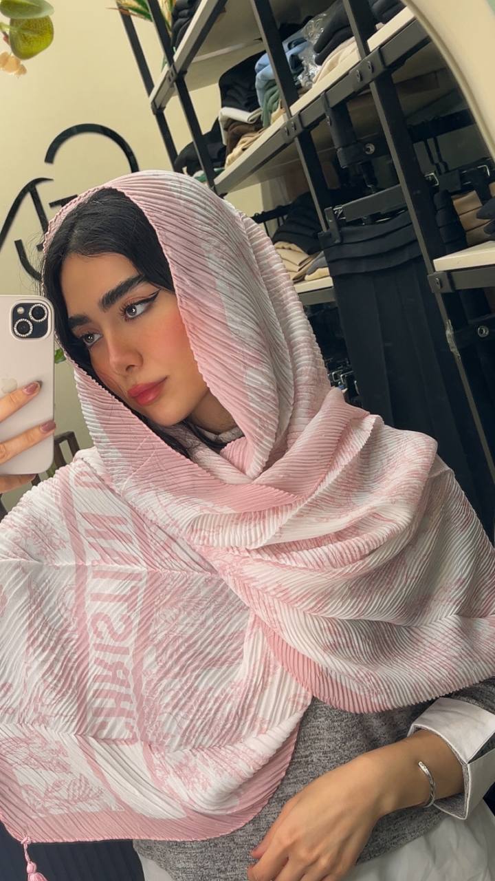 شال پلیسه پک صورتی بسته10طرحی کد sp57 (عمده)
