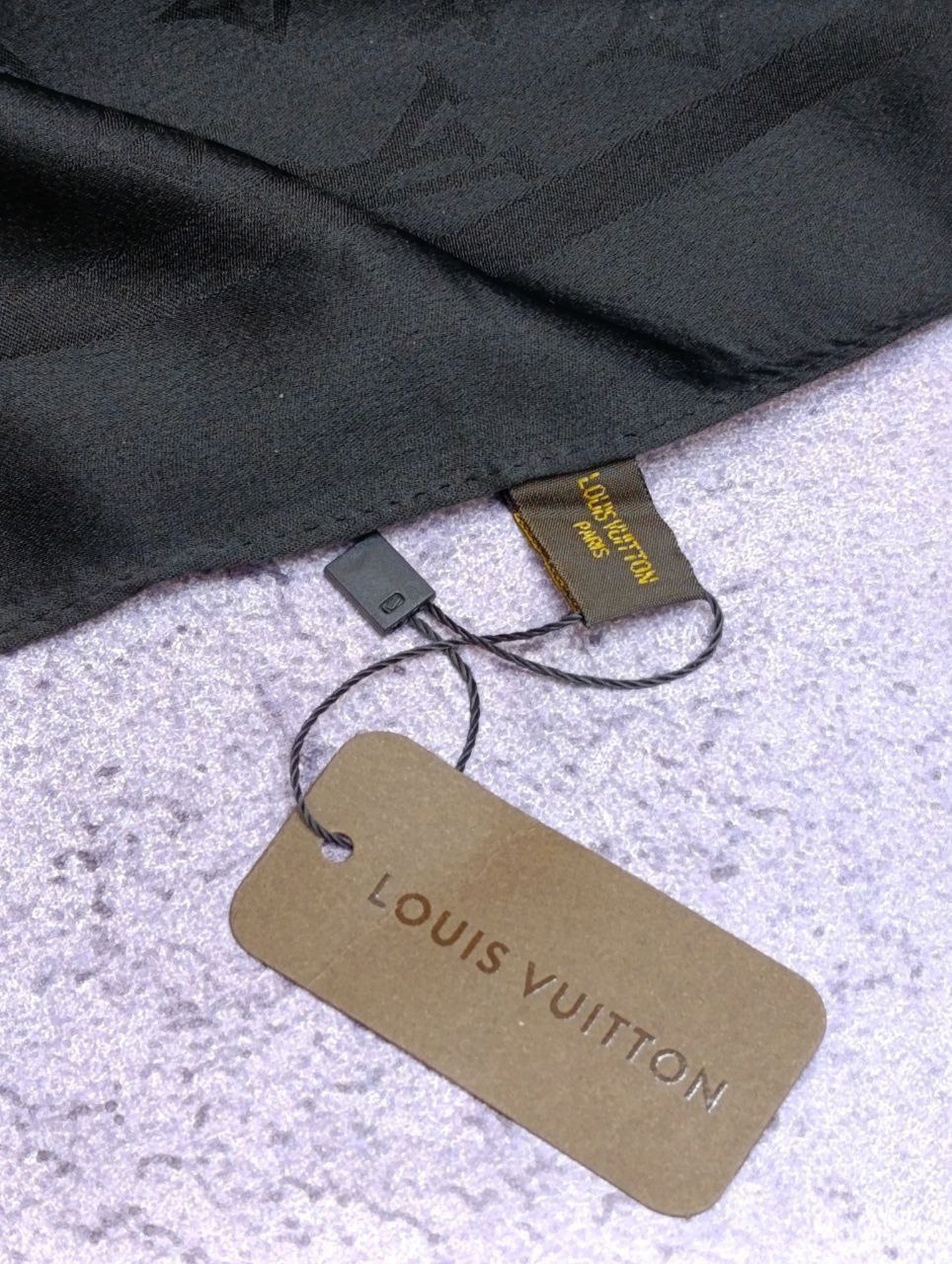 روسری ژاکارد وارداتی طرح لویی ویتون سری انتخابی کد rs14 (عمده)
