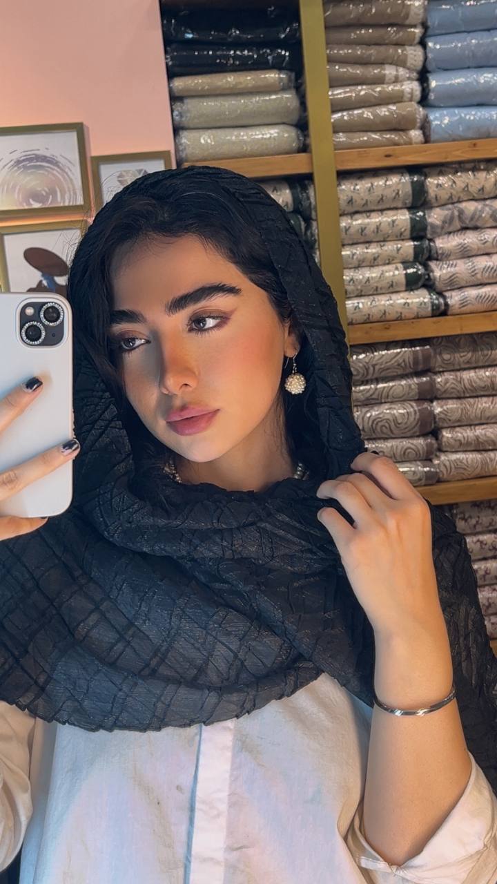 شال پلیسه حریرلمه سری انتخابی کد sm71 (عمده)
