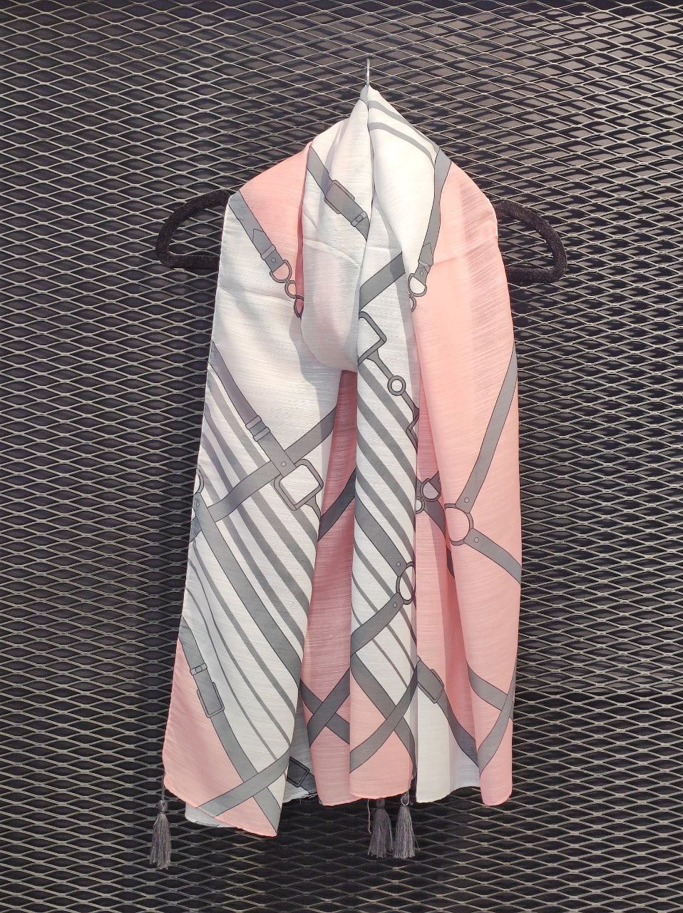 شال طرحبندی بسته10طرحی کد sh5 (عمده)
