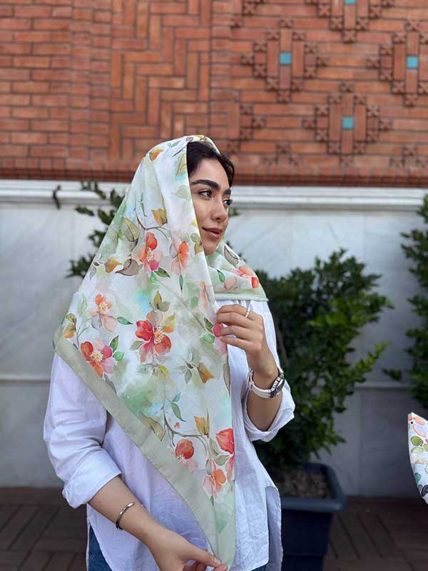 روسری کوپرا دورنگین نگین نقره ای و مشکی سری انتخابی کد rm22 (عمده)
