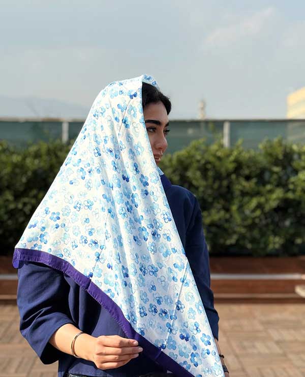 روسری نخی ابرنگی پک ابی بسته8طرحی کد r93 (عمده)
