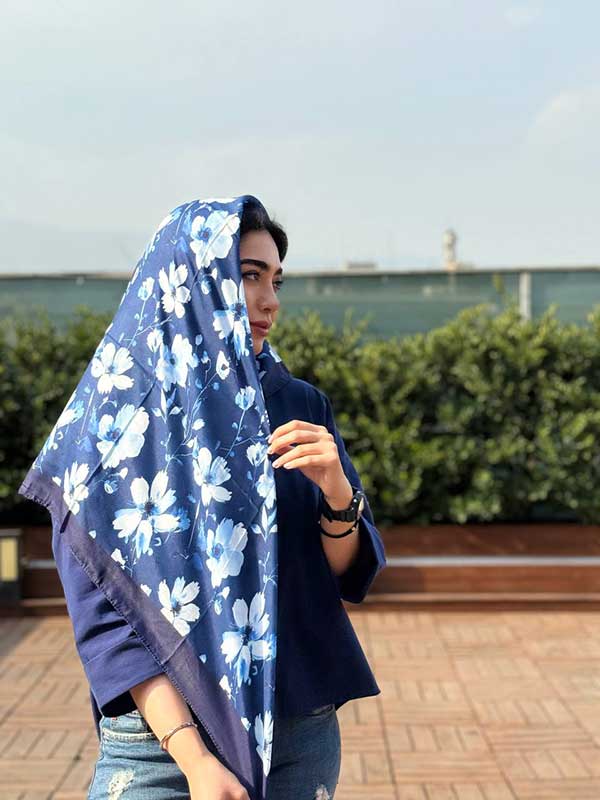 روسری نخی ابرنگی پک ابی بسته8طرحی کد r93 (عمده)
