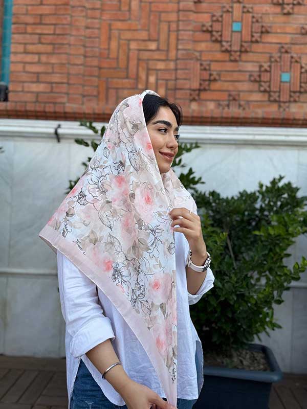 روسری نخی ابرنگی پک صورتی بسته8طرحی کد r98 (عمده)
