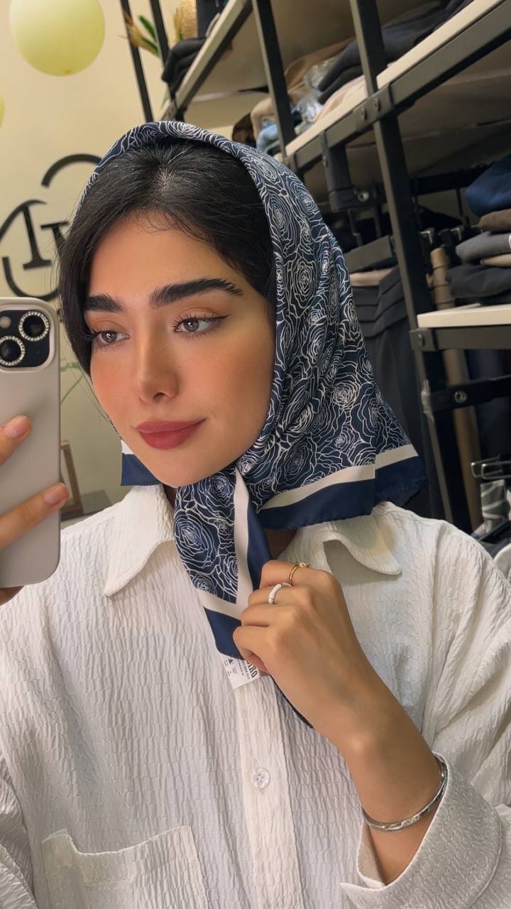 مینی اسکارف ابریشم توییل پک سرمه ای بسته10طرحی کد mt52 (عمده)
