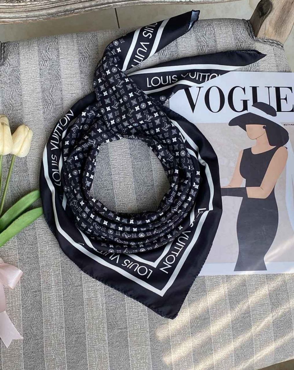 مینی اسکارف ابریشم توییل پک سفیدمشکی بسته10طرحی کد mt53 (عمده)
