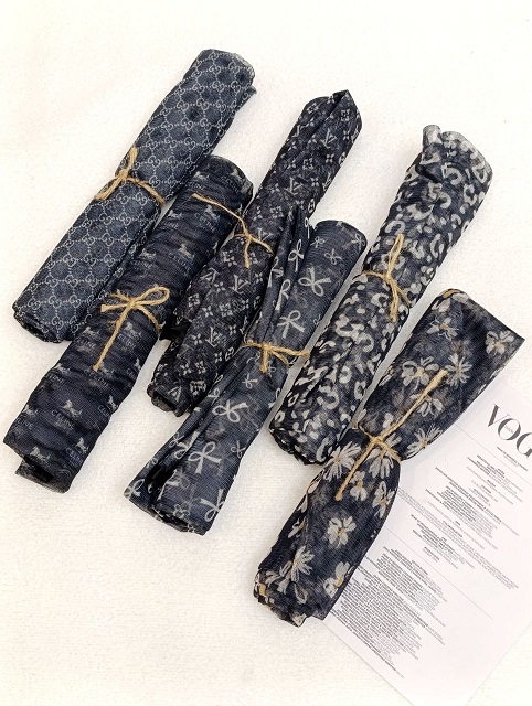 شال توری چاپی پک مشکی بسته6طرحی کد sh77 (عمده)
