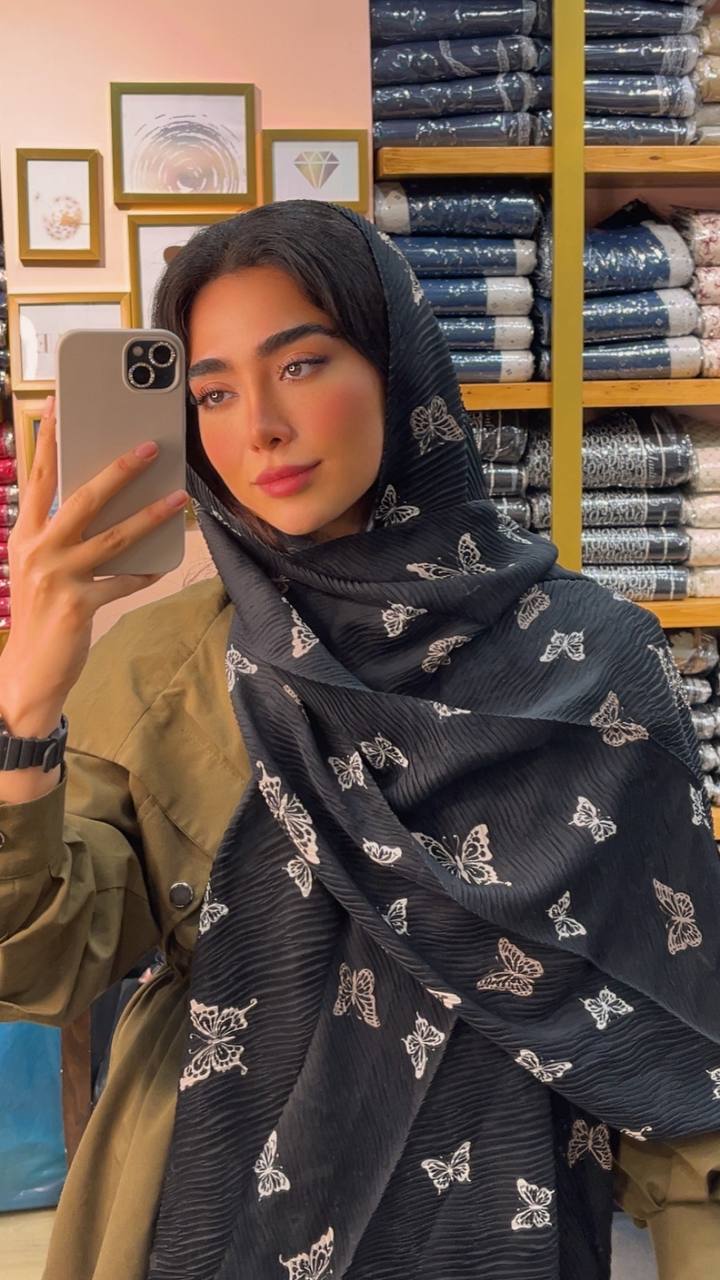 شال پلیسه چاپی حریر پک مشکی بسته8طرحی کد sp66 (عمده)
