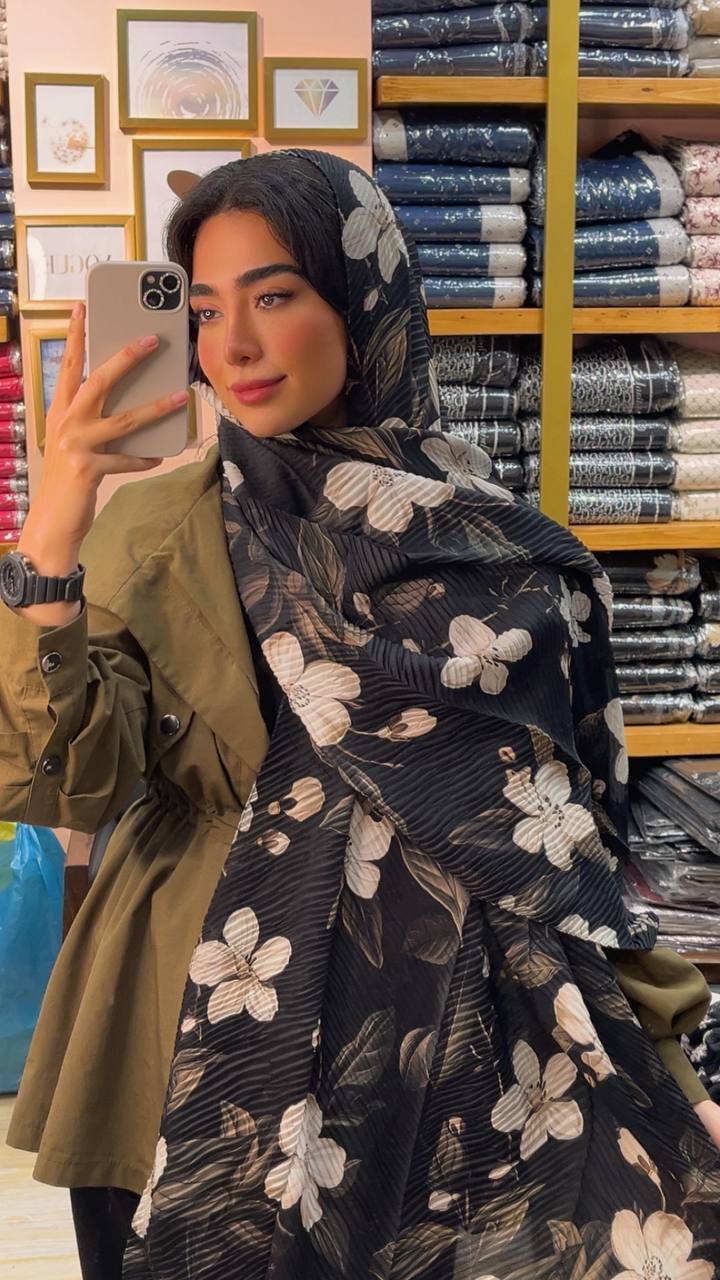 شال پلیسه چاپی حریر پک مشکی بسته8طرحی کد sp66 (عمده)
