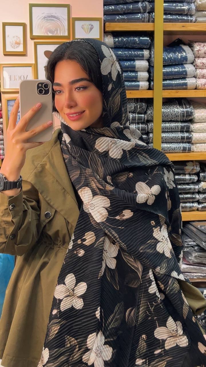 شال پلیسه چاپی حریر پک مشکی بسته8طرحی کد sp66 (عمده)
