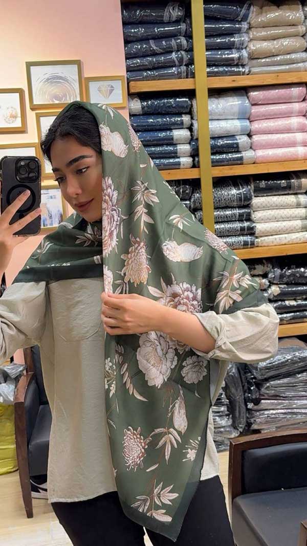 روسری طرحدار بسته8رنگی کد r101 (عمده)
