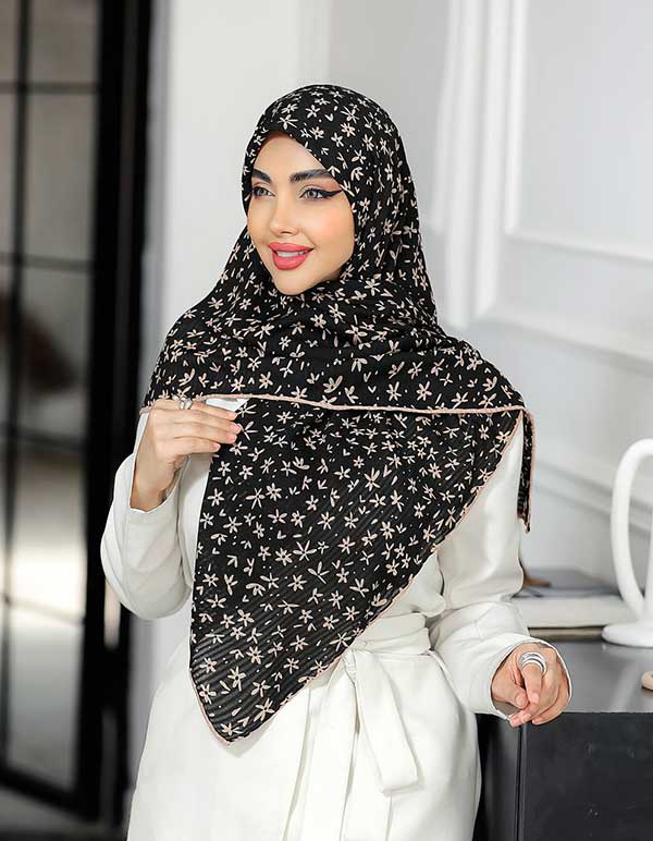 روسری چاپ خیس پک مشکی کرم بسته12طرحی کد r106 (عمده)
