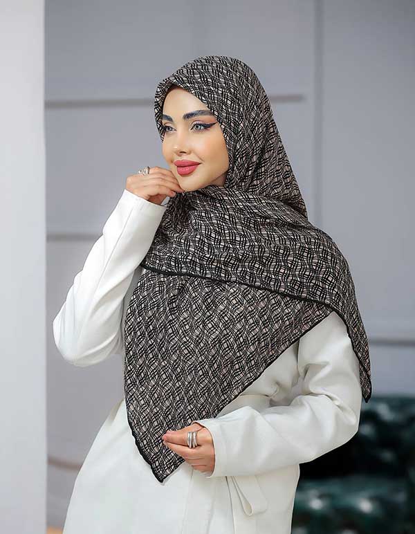 روسری چاپ خیس پک مشکی کرم بسته12طرحی کد r106 (عمده)
