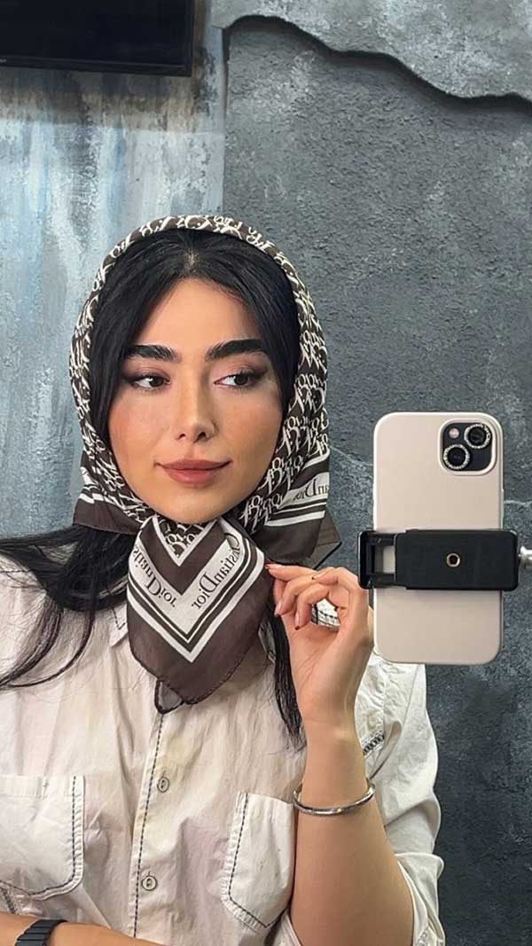 مینی اسکارف پک قهوه ای بسته10طرحی کد mt60 (عمده)
