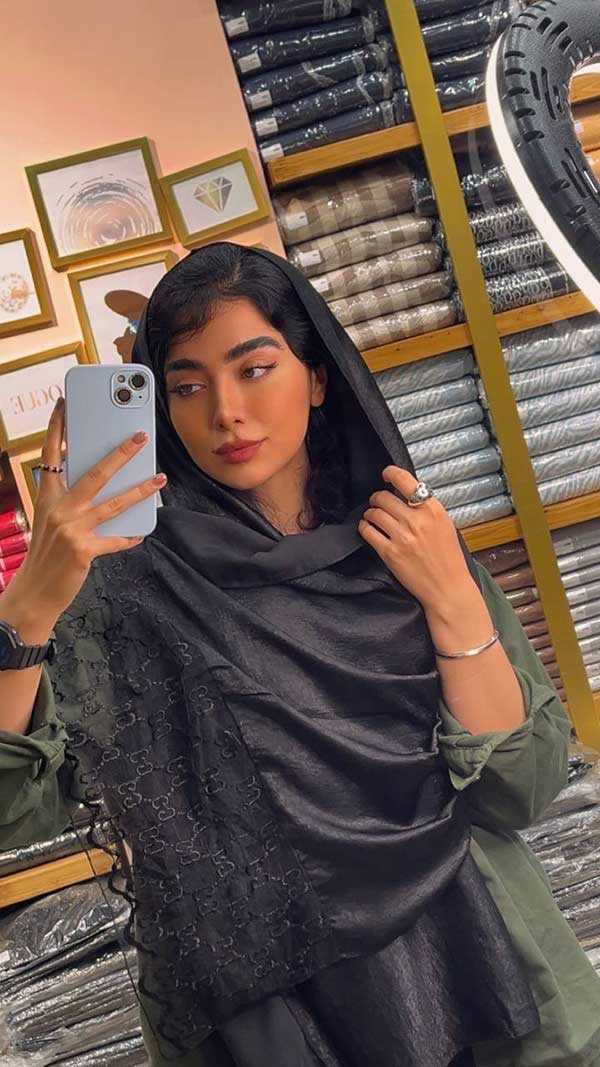 شال کوپرا دستک گیپور بسته3طرحی کد sm83 (عمده)
