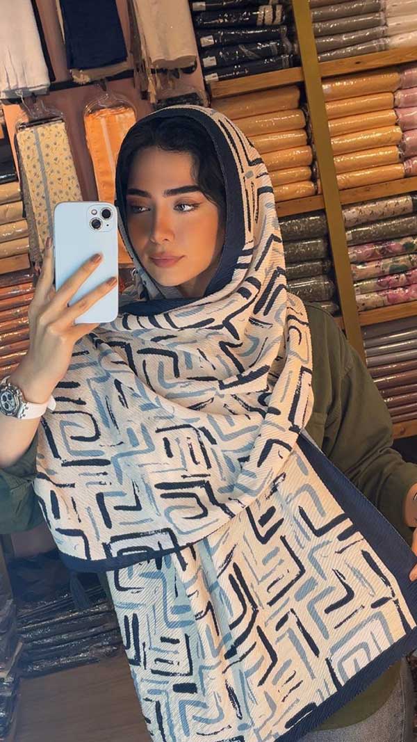 شال پلیسه پک سورمه ای بسته10طرحی کد sp74 (عمده)
