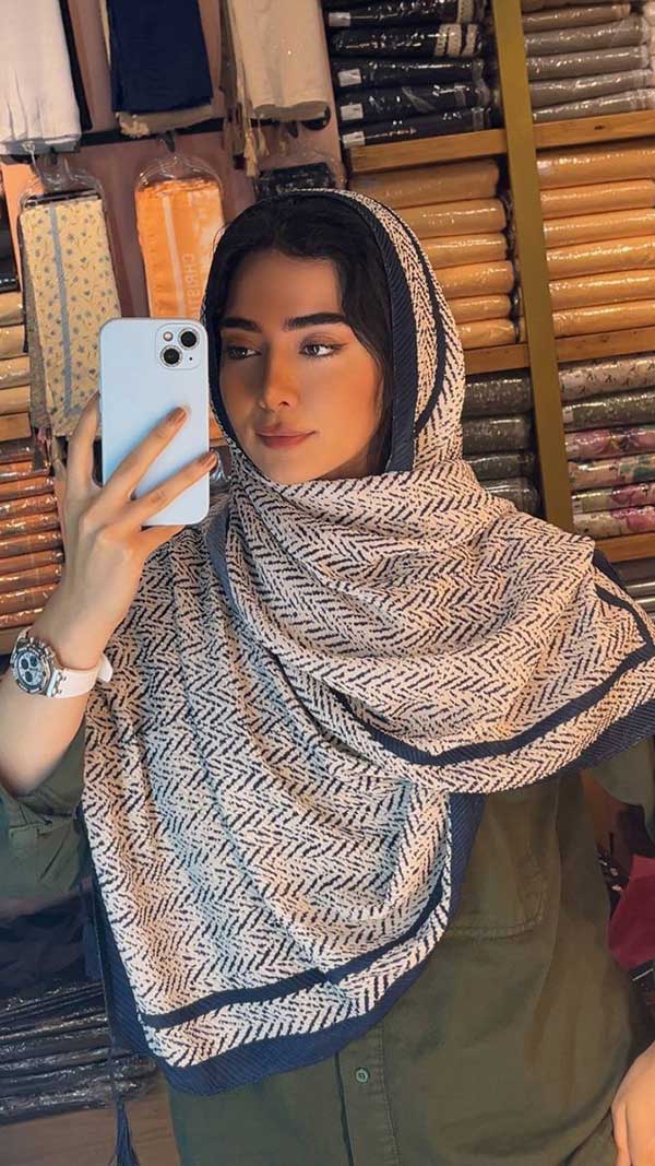 شال پلیسه پک سورمه ای بسته10طرحی کد sp74 (عمده)
