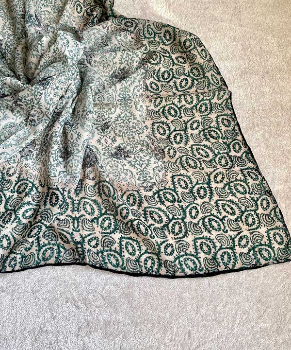 روسری گارزا دورنگ مختلف سری انتخابی کد r108 (عمده)
