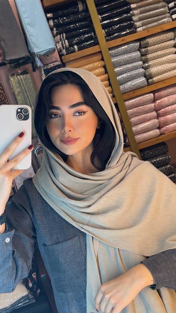 شال پلیسه پاییزه بسته13رنگی کد ps37 (عمده)
