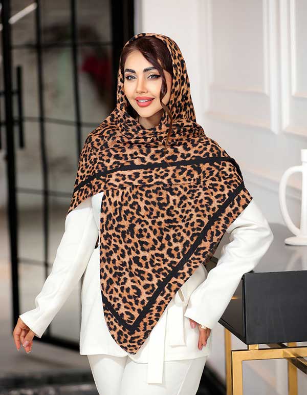 روسری پلنگی
