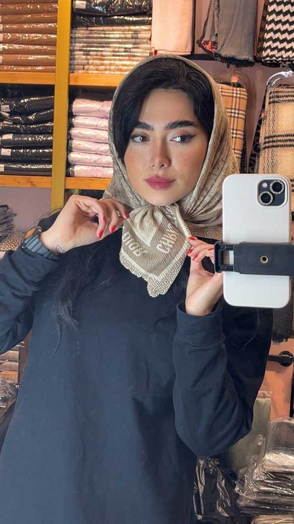 روسری پلیسه بسته6رنگی کد r125 (عمده)
