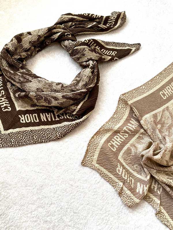 روسری پلیسه بسته6رنگی کد r125 (عمده)
