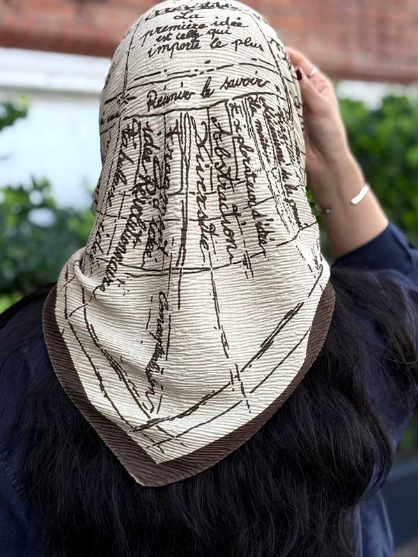 روسری پلیسه بسته2طرحی کد r128 (عمده)
