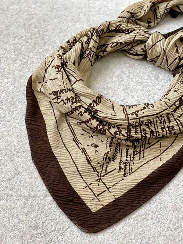 روسری پلیسه بسته2طرحی کد r128 (عمده)
