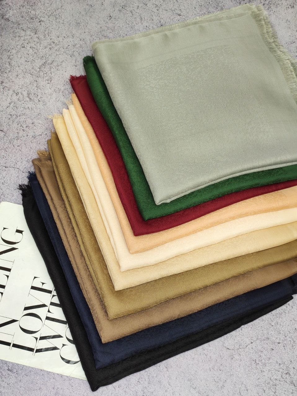 روسری ژاکارد بسته10رنگی کد rs4 (عمده)
