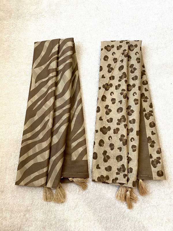 خرید شال جیر پک کرم طرح‌دار بسته ۱۰ عددی | فروش عمده شال جیر باکیفیت
