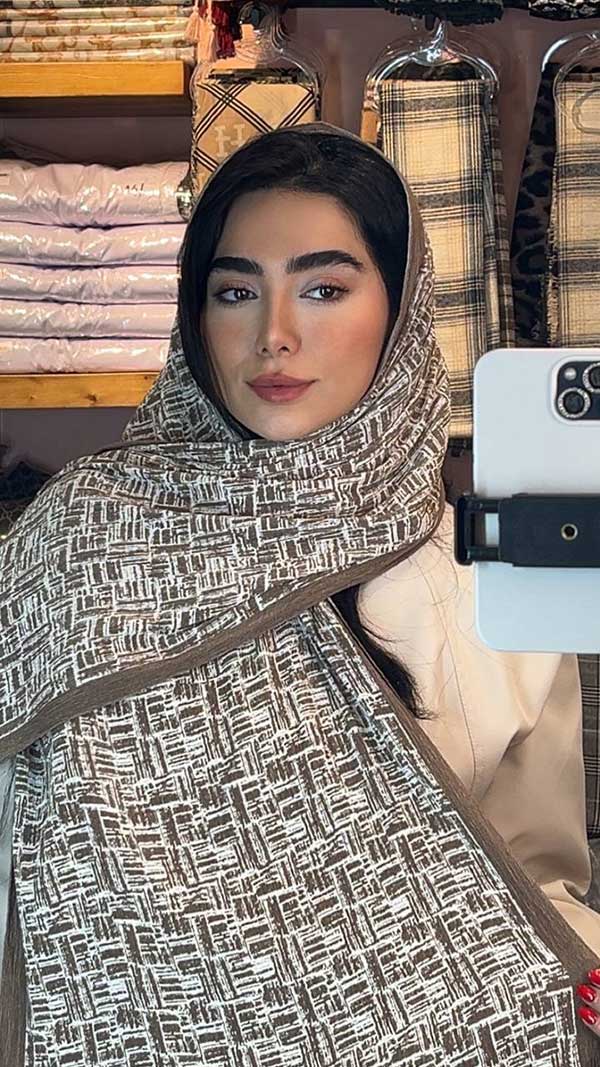 شال پلیسه پک کرم بسته10طرحی کد ps39 (عمده)
