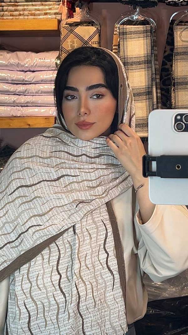 شال پلیسه پک کرم بسته10طرحی کد ps39 (عمده)
